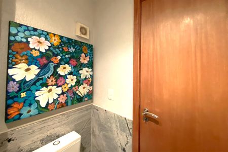 Apartamento à venda com 180m², 4 quartos e 4 vagas Apartamento à venda com 180m², 4 quartos e 4 vagasLavabo