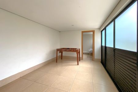 Apartamento à venda com 180m², 4 quartos e 4 vagas Apartamento à venda com 180m², 4 quartos e 4 vagasÁrea comum - Sala de Jogos