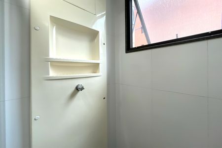Apartamento à venda com 180m², 4 quartos e 4 vagas Apartamento à venda com 180m², 4 quartos e 4 vagasBanheiro