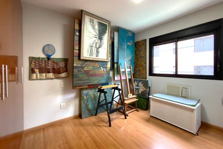 Apartamento à venda com 180m², 4 quartos e 4 vagas Apartamento à venda com 180m², 4 quartos e 4 vagasQuarto 3