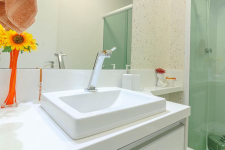 Apartamento à venda com 74m², 3 quartos e 1 vaga Apartamento à venda com 74m², 3 quartos e 1 vagaBanheiro