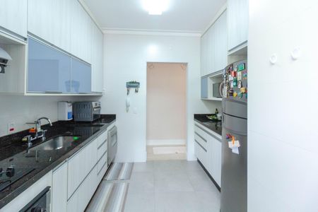 Apartamento à venda com 74m², 3 quartos e 1 vaga Apartamento à venda com 74m², 3 quartos e 1 vagaCozinha