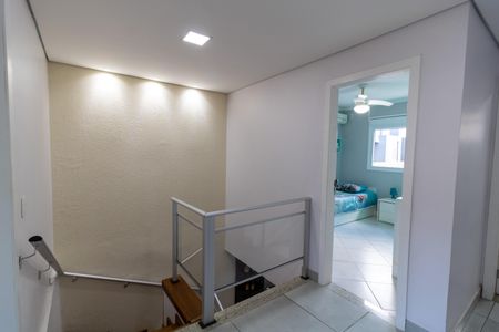 Casa à venda com 162m², 3 quartos e 2 vagas Casa à venda com 162m², 3 quartos e 2 vagasCorredor