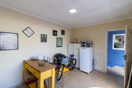Casa à venda com 162m², 3 quartos e 2 vagas Casa à venda com 162m², 3 quartos e 2 vagasChurrasqueira