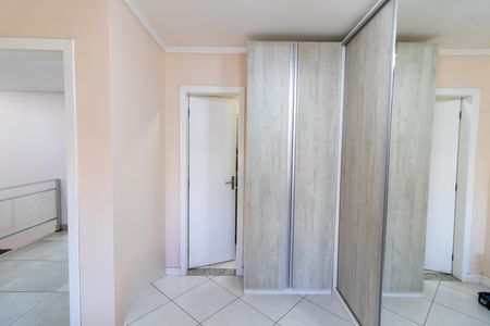 Casa à venda com 162m², 3 quartos e 2 vagas Casa à venda com 162m², 3 quartos e 2 vagasSuíte