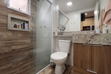 Apartamento à venda com 62m², 3 quartos e 1 vaga Apartamento à venda com 62m², 3 quartos e 1 vagaBanheiro da Suíte