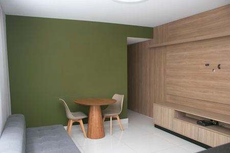 Sala de apartamento para alugar com 2 quartos, 70m² em Funcionários, Belo Horizonte