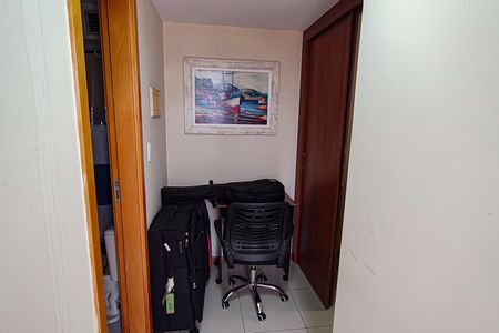 Apartamento à venda com 180m², 2 quartos e 2 vagas Apartamento à venda com 180m², 2 quartos e 2 vagasCorredor