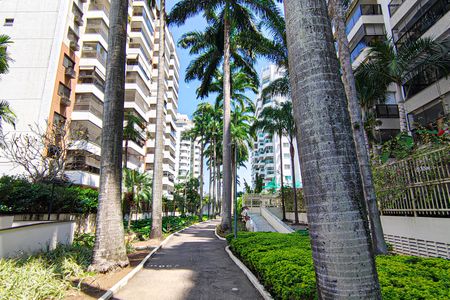 Apartamento à venda com 180m², 2 quartos e 2 vagas Apartamento à venda com 180m², 2 quartos e 2 vagasÁrea comum