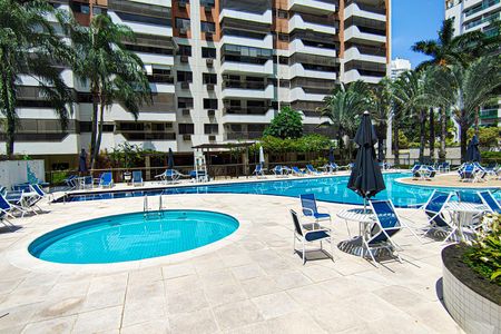 Apartamento à venda com 180m², 2 quartos e 2 vagas Apartamento à venda com 180m², 2 quartos e 2 vagasÁrea comum