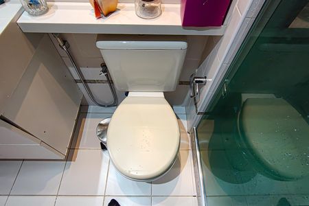 Apartamento à venda com 180m², 2 quartos e 2 vagas Apartamento à venda com 180m², 2 quartos e 2 vagasBanheiro da Suíte