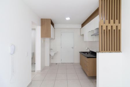 Sala - Cozinha de apartamento para alugar com 2 quartos, 35m² em Jardim Celeste, São Paulo