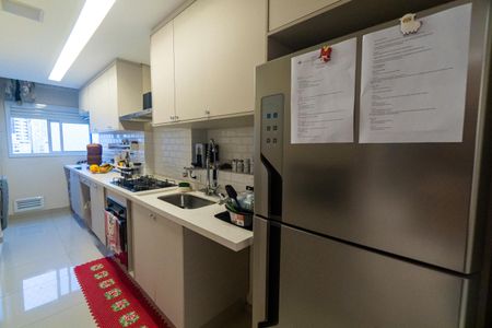 Apartamento à venda com 73m², 2 quartos e 2 vagas Apartamento à venda com 73m², 2 quartos e 2 vagasCozinha e Área de Serviço