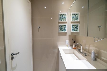 Apartamento à venda com 73m², 2 quartos e 2 vagas Apartamento à venda com 73m², 2 quartos e 2 vagasBanheiro Social