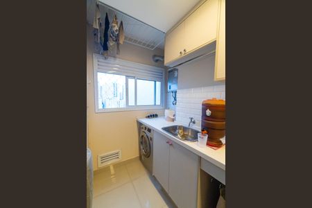 Apartamento à venda com 73m², 2 quartos e 2 vagas Apartamento à venda com 73m², 2 quartos e 2 vagasCozinha e Área de Serviço