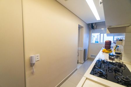 Apartamento à venda com 73m², 2 quartos e 2 vagas Apartamento à venda com 73m², 2 quartos e 2 vagasCozinha e Área de Serviço