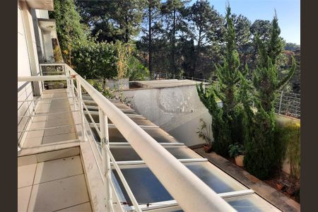 Casa à venda com 4 quartos, 513m² em Chácara Monte Alegre, São Paulo