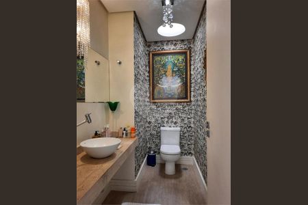 Casa à venda com 4 quartos, 513m² em Chácara Monte Alegre, São Paulo