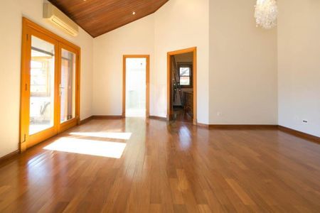 Casa à venda com 4 quartos, 540m² em Cidade Ademar, São Paulo