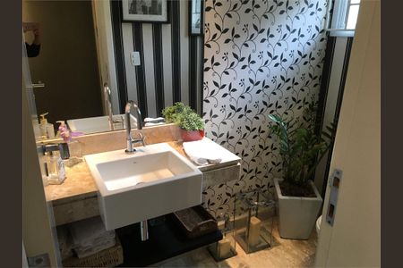 Casa à venda com 4 quartos, 489m² em Santo Amaro, São Paulo