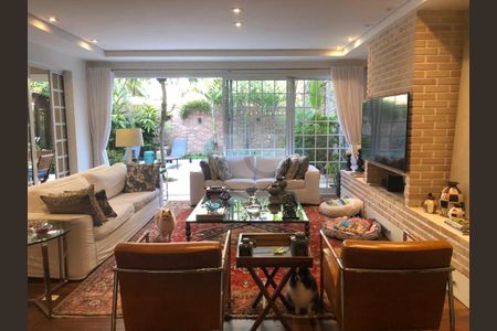 Casa à venda com 4 quartos, 489m² em Santo Amaro, São Paulo