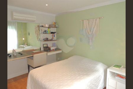 Casa à venda com 4 quartos, 688m² em Chácara Santo Antônio, São Paulo