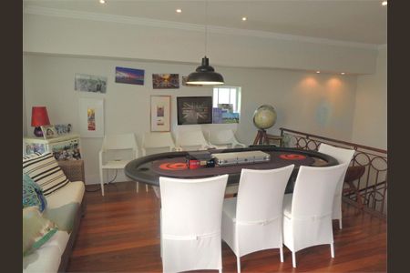 Casa à venda com 4 quartos, 688m² em Chácara Santo Antônio, São Paulo