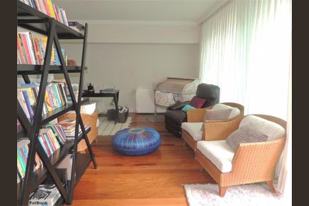 Casa à venda com 4 quartos, 688m² em Chácara Santo Antônio, São Paulo