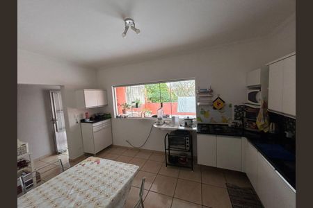 Casa à venda com 2 quartos, 200m² em Jardim Ivana, São Paulo