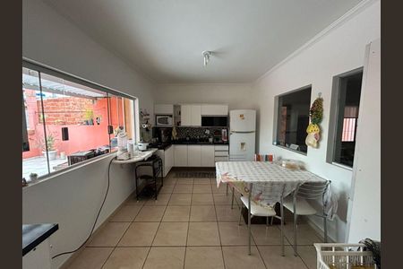 Casa à venda com 2 quartos, 200m² em Jardim Ivana, São Paulo