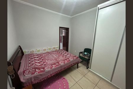 Casa à venda com 2 quartos, 200m² em Jardim Ivana, São Paulo