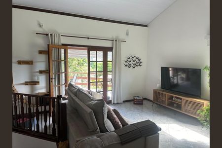 Casa à venda com 4 quartos, 164m² em Itaipu, Niterói