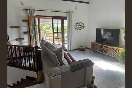 Casa à venda com 4 quartos, 164m² em Itaipu, Niterói