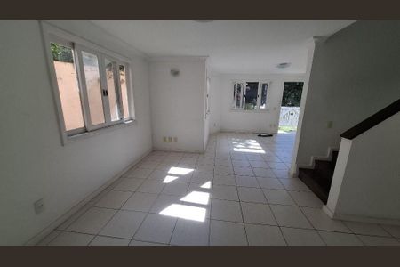 Casa à venda com 3 quartos, 150m² em Piratininga, Niterói