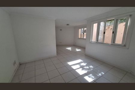 Casa à venda com 3 quartos, 150m² em Piratininga, Niterói