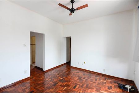 Apartamento à venda com 65m², 2 quartos e sem vagaSala