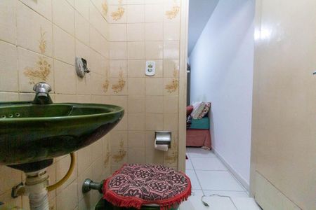 Casa à venda com 148m², 3 quartos e 2 vagas Casa à venda com 148m², 3 quartos e 2 vagasCasa 1: Banheiro