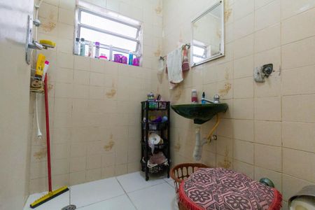 Casa à venda com 148m², 3 quartos e 2 vagas Casa à venda com 148m², 3 quartos e 2 vagasCasa 1: Banheiro