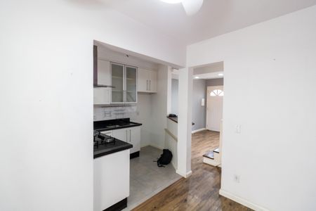 Casa de condomínio à venda com 99m², 2 quartos e 2 vagas Casa de condomínio à venda com 99m², 2 quartos e 2 vagasCopa