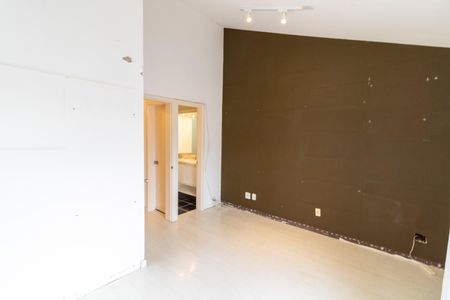 Casa de condomínio à venda com 99m², 2 quartos e 2 vagas Casa de condomínio à venda com 99m², 2 quartos e 2 vagasSuíte