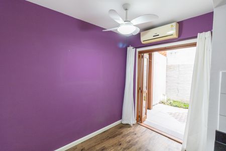 Casa de condomínio à venda com 99m², 2 quartos e 2 vagas Casa de condomínio à venda com 99m², 2 quartos e 2 vagasCopa