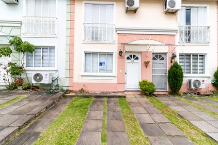 Casa de condomínio à venda com 99m², 2 quartos e 2 vagas Casa de condomínio à venda com 99m², 2 quartos e 2 vagasFachada