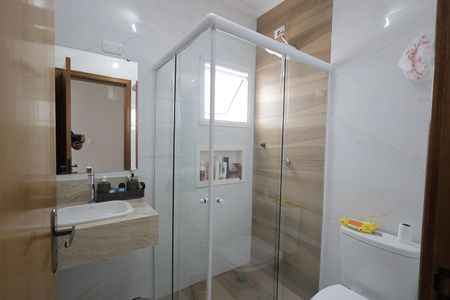 Casa à venda com 131m², 3 quartos e 2 vagasBanheiro Social