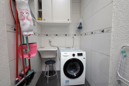 Casa à venda com 131m², 3 quartos e 2 vagasÁrea de Serviço