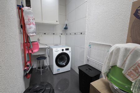 Casa à venda com 131m², 3 quartos e 2 vagasÁrea de Serviço