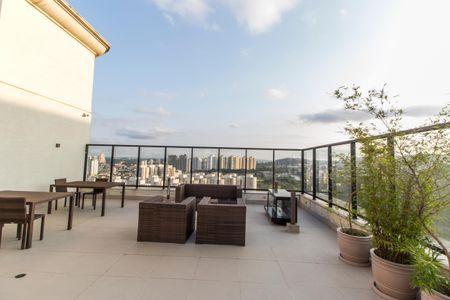 Apartamento à venda com 96m², 2 quartos e 3 vagasÁrea comum