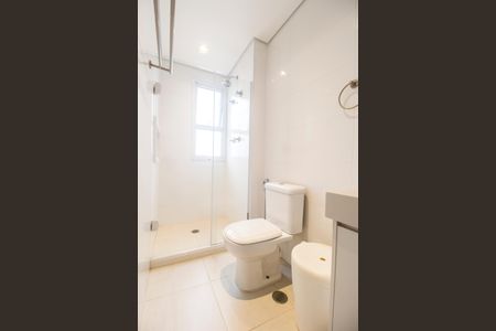 Apartamento à venda com 96m², 2 quartos e 3 vagasBanheiro da Suíte 2