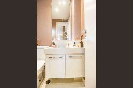 Apartamento à venda com 96m², 2 quartos e 3 vagasBanheiro da Suíte 2