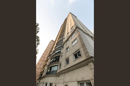 Apartamento à venda com 96m², 2 quartos e 3 vagasFachada