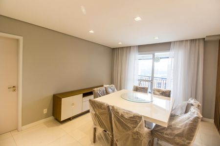 Sala  de apartamento à venda com 2 quartos, 96m² em Alphaville Empresarial, Barueri